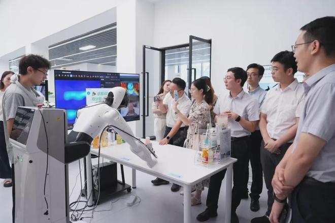 破冰“触觉孤岛”！行业首个机器人触觉训练中心在湖北启动(图3)